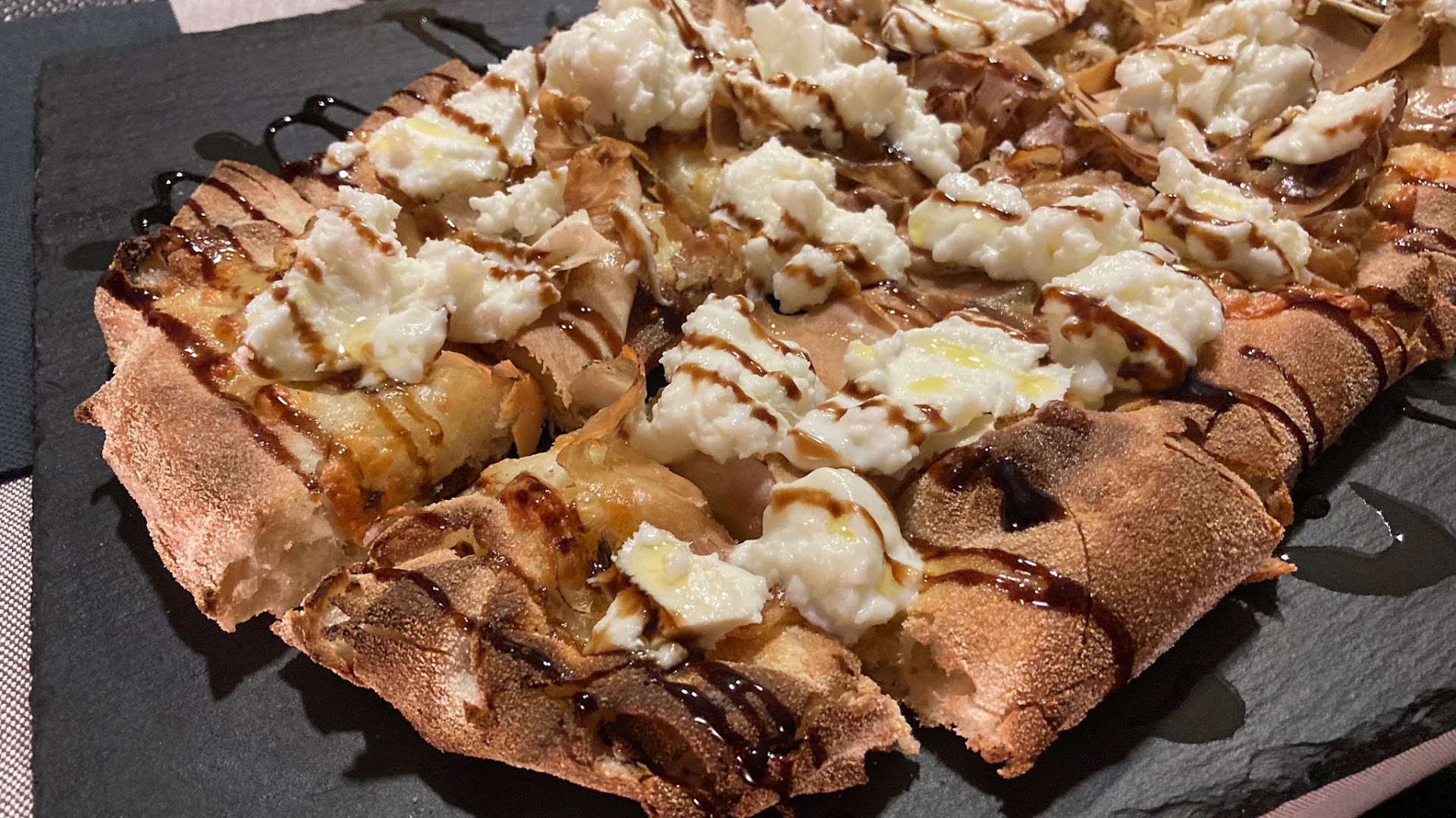 Cory's Bar & Pizza