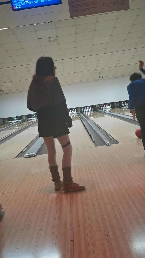 Cosmico Bowling