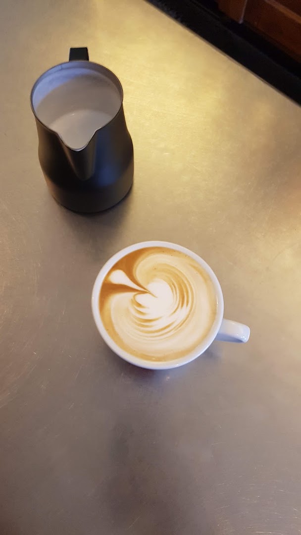 Cosmopolitan Café