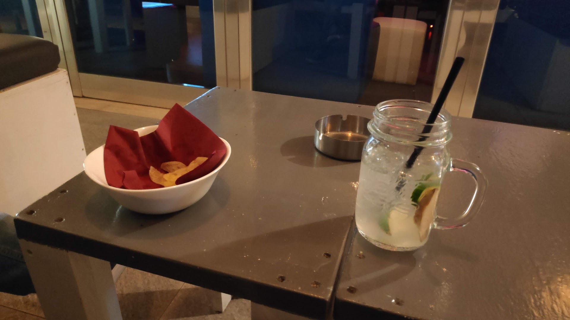 COSMOpolitan