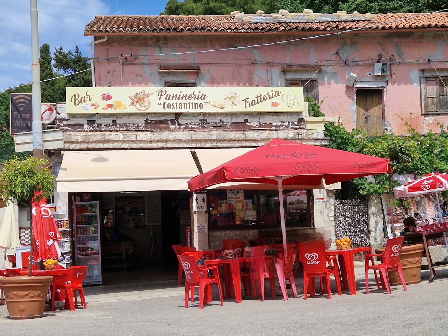 Costantino