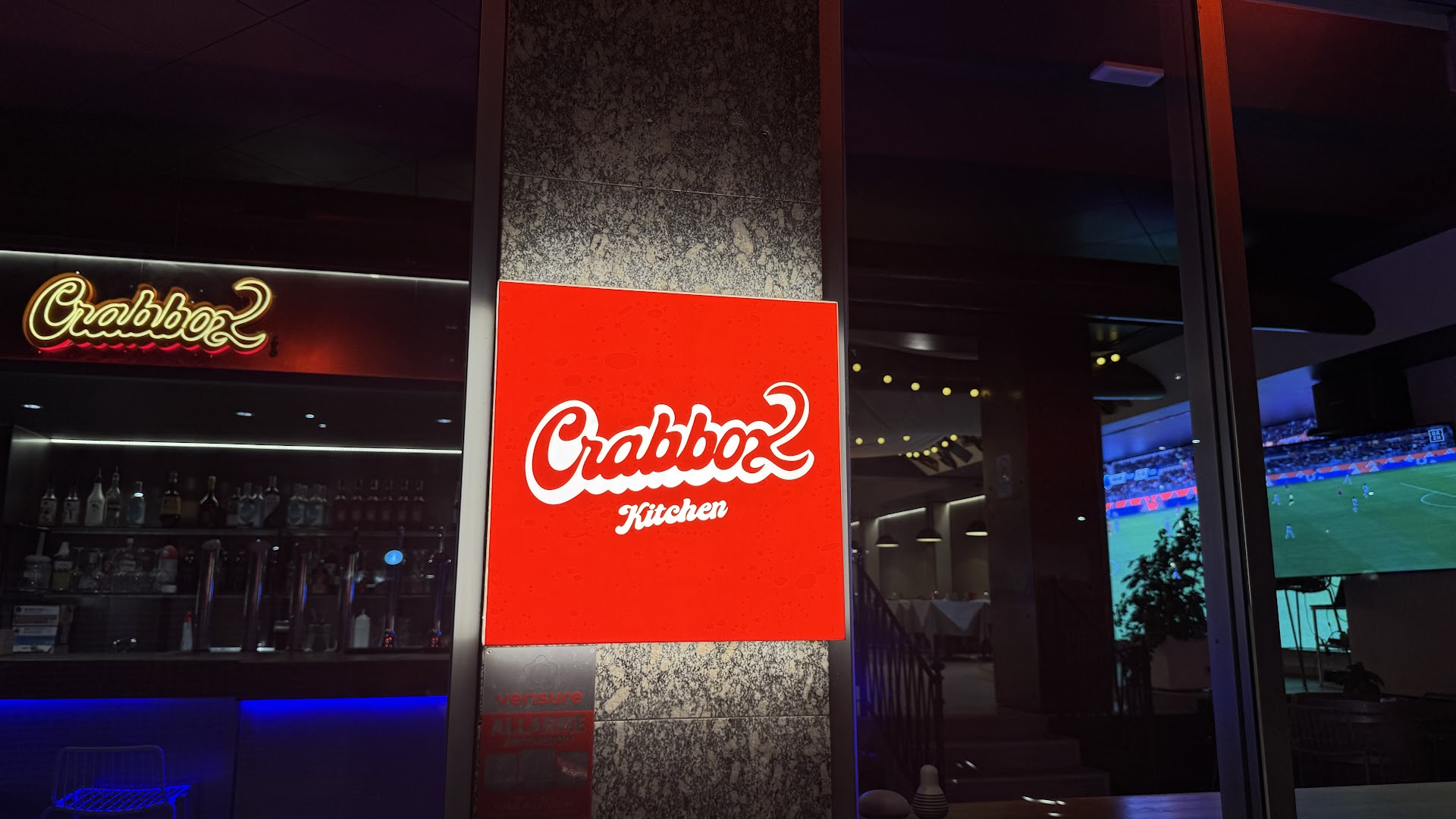 CrabBox Seafood & Beer