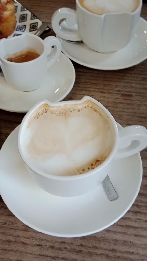 Crazy Cat Café