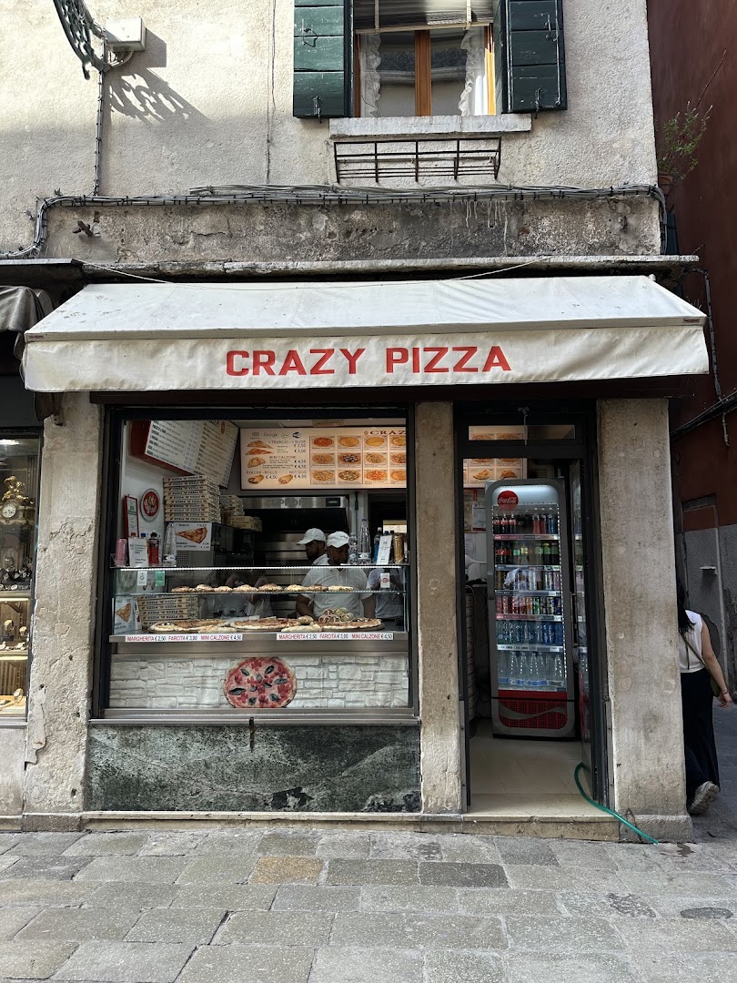 Crazy Pizza (halal pizza)