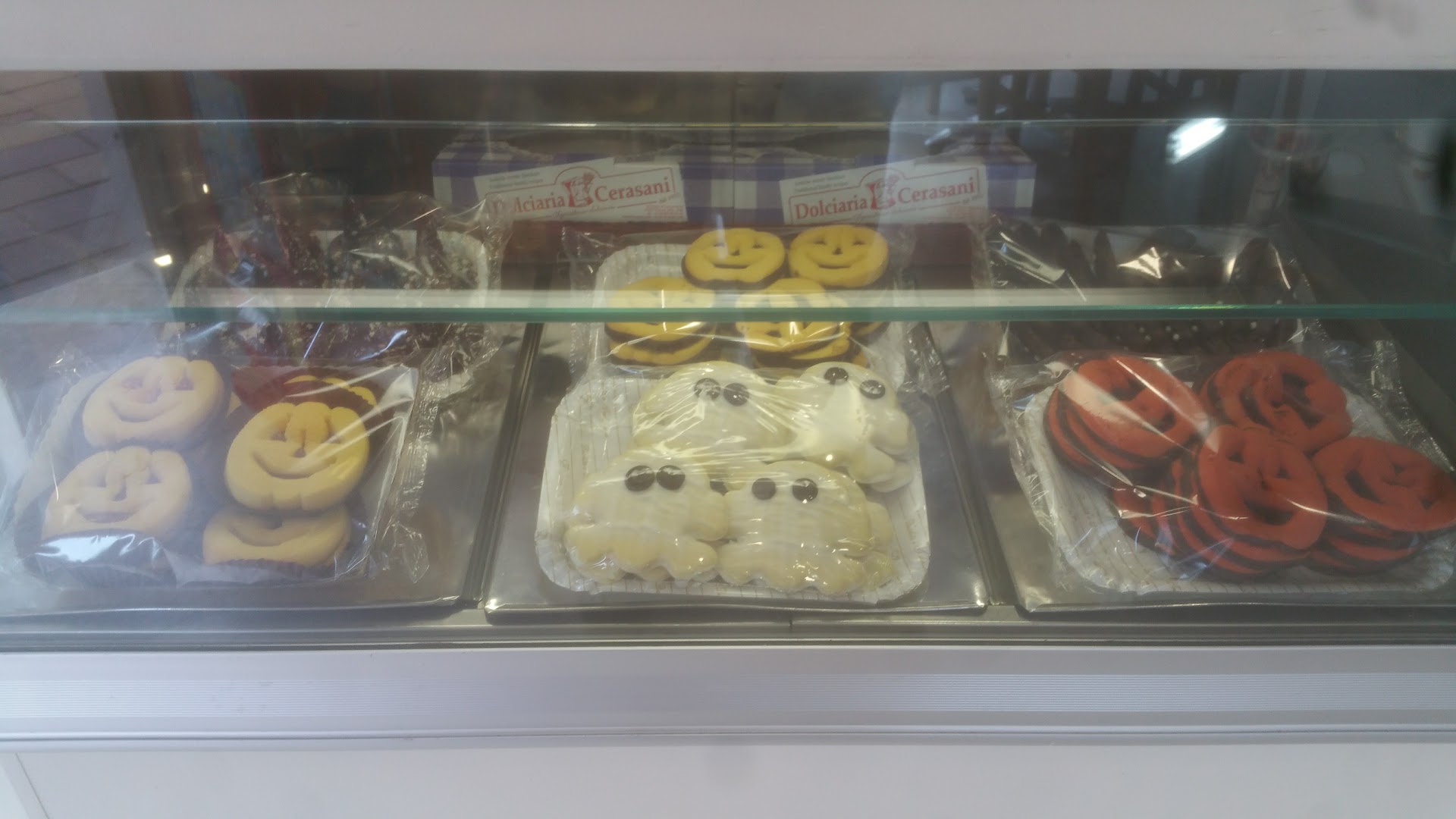 Crema & Cioccolato Bar Gelateria