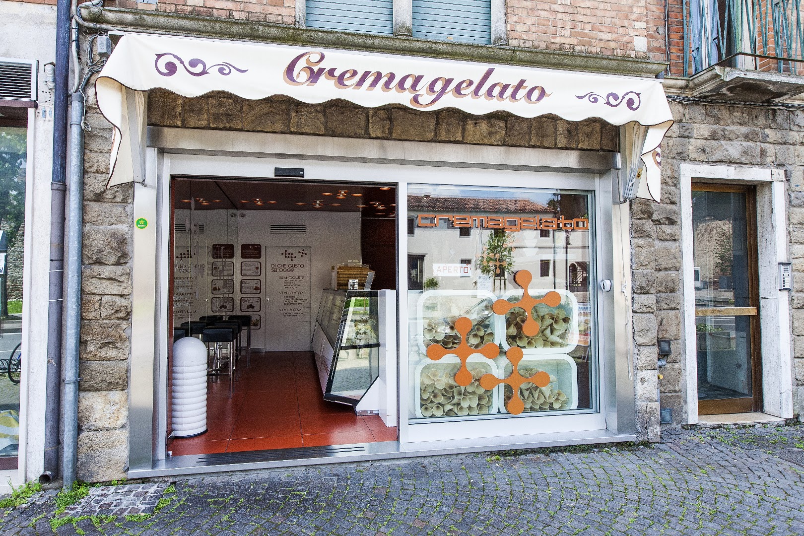 Cremagelato, Este