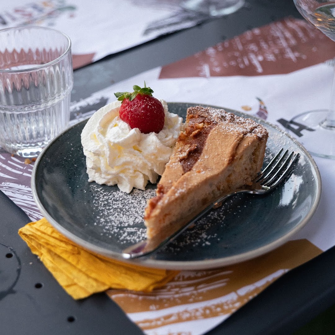 Cresta Ristorante Pizzeria - Un locale mille storie