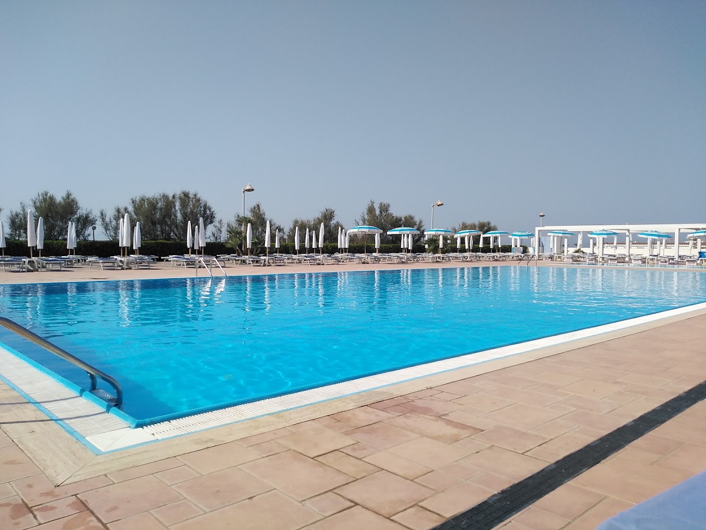Cristall Beach Club