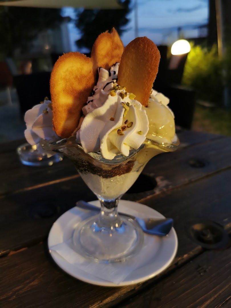 Croco Bar Gelateria Creperia