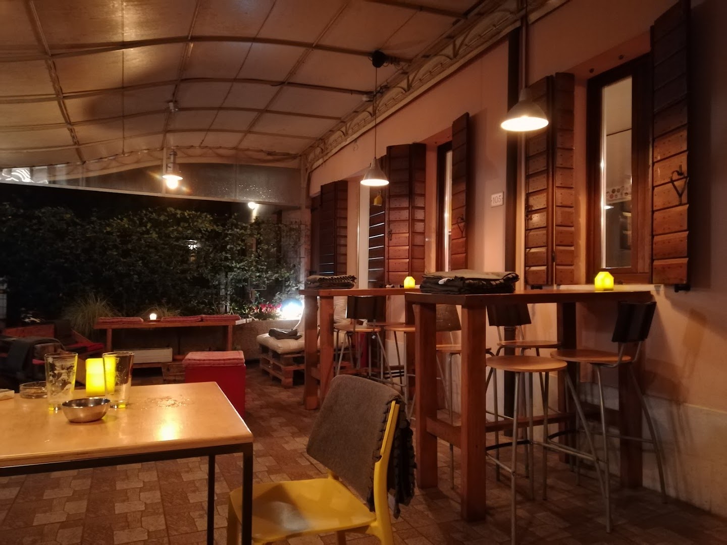 Crua CraftBeerBar