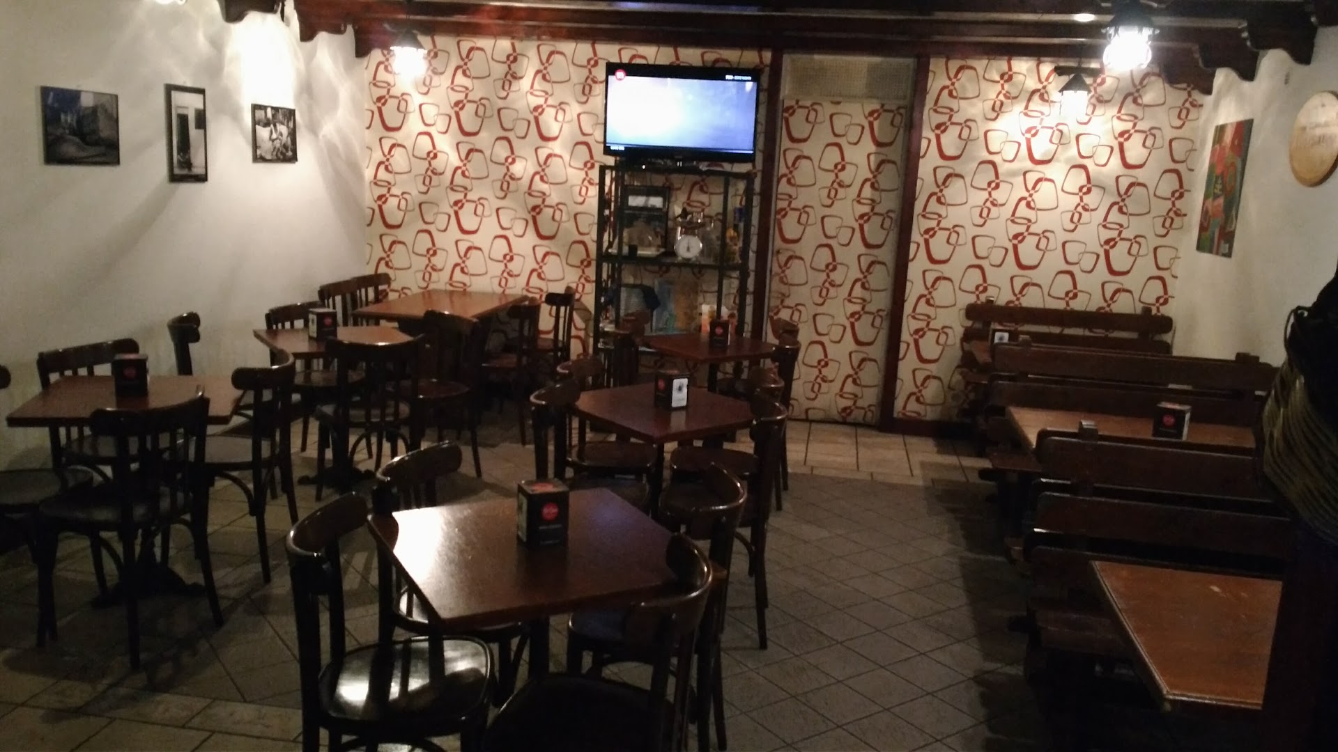 Crystal Pub