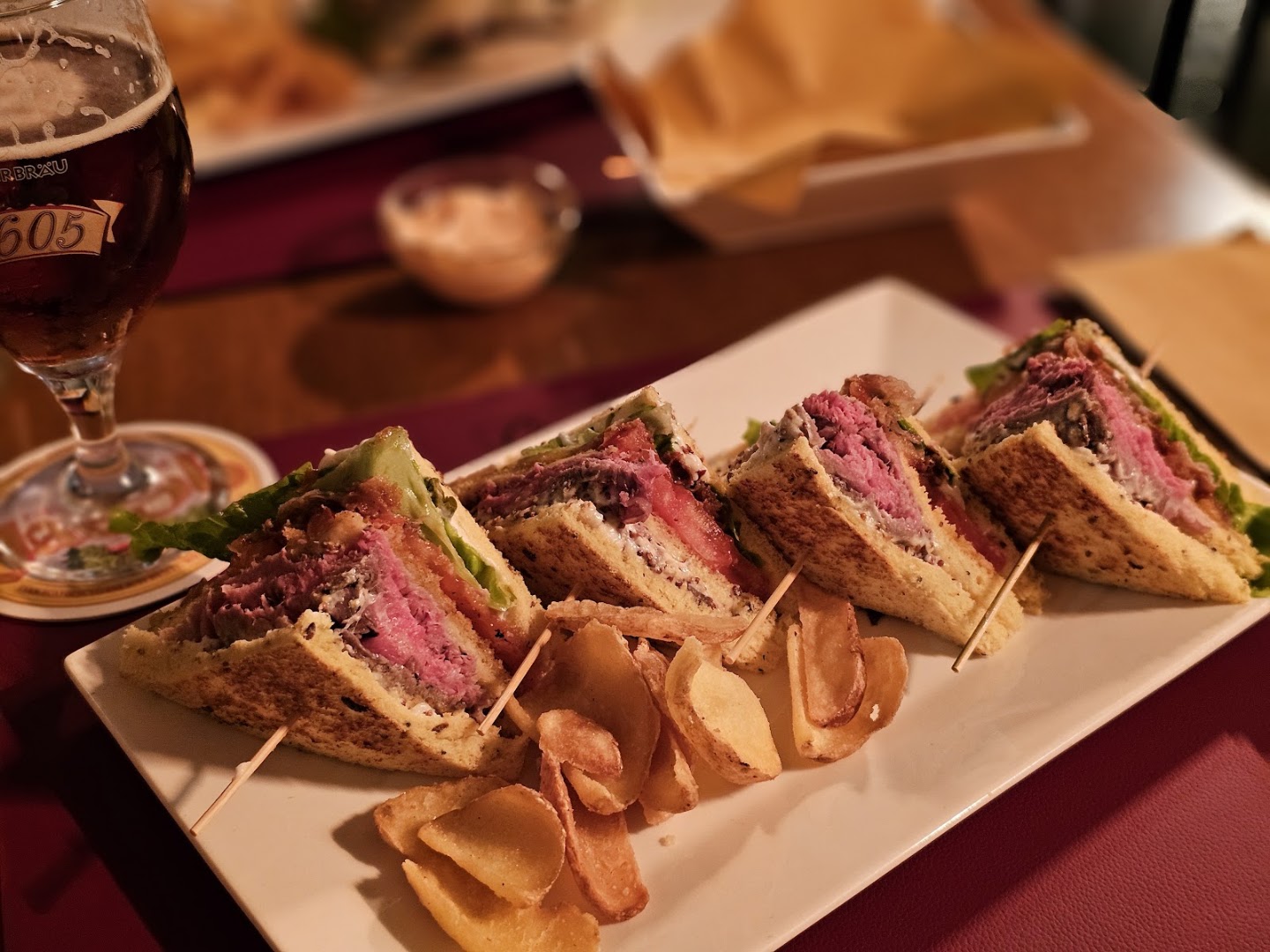 Cucchi Pub - bar, paninoteca e birreria