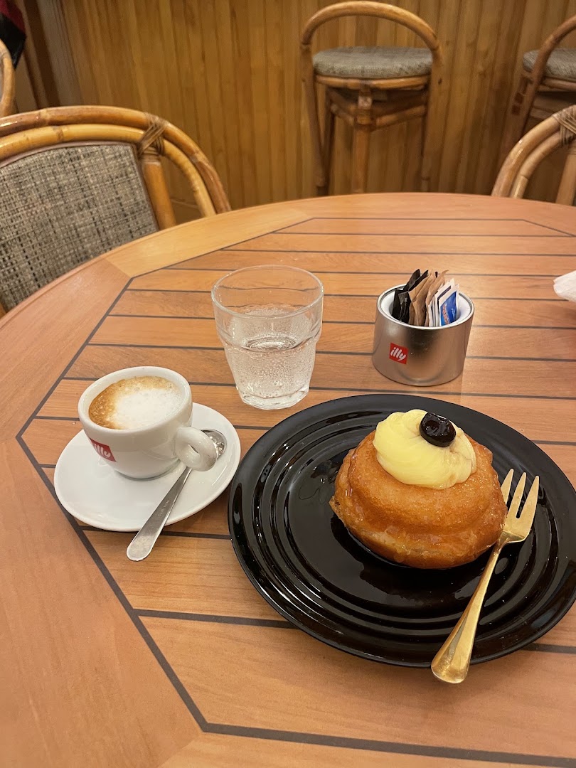 Da Ciccio - Gelati, bar e tabacchi