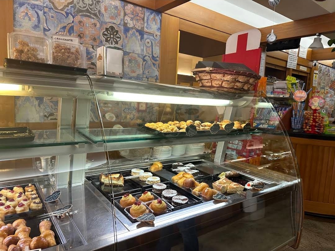 Da Ciccio - Gelati, bar e tabacchi