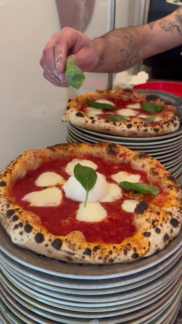 Da Ciro Rapuano ~Pizza e pasta ( napoli)