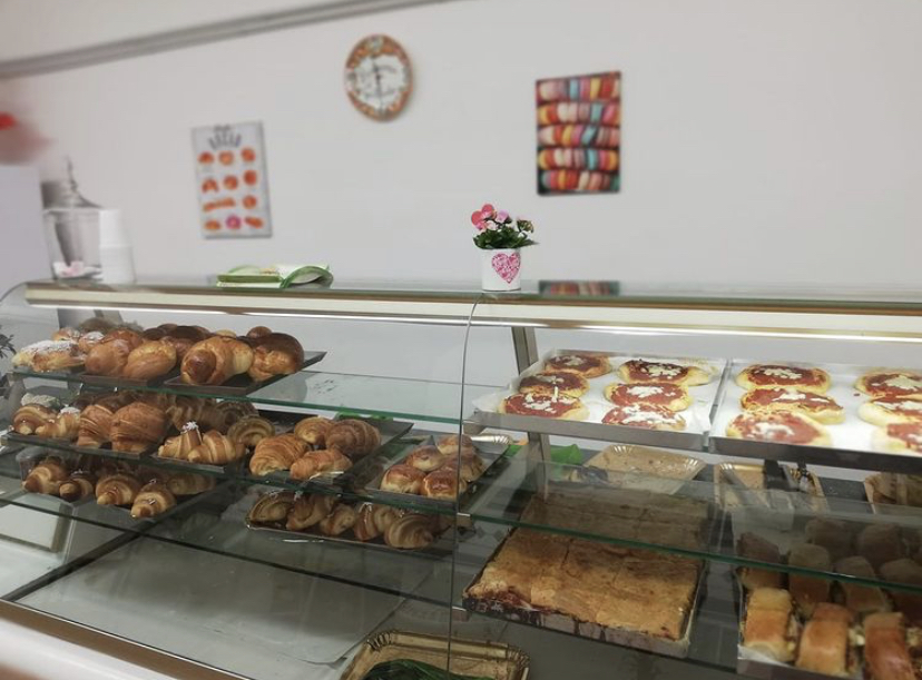 Da Gilberto Pasticceria e Rosticceria, Castello di Cisterna