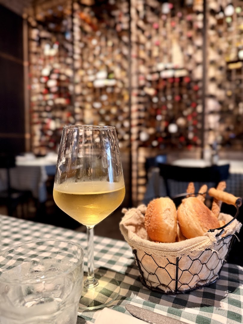 Da Giulia Vinosteria, Palermo