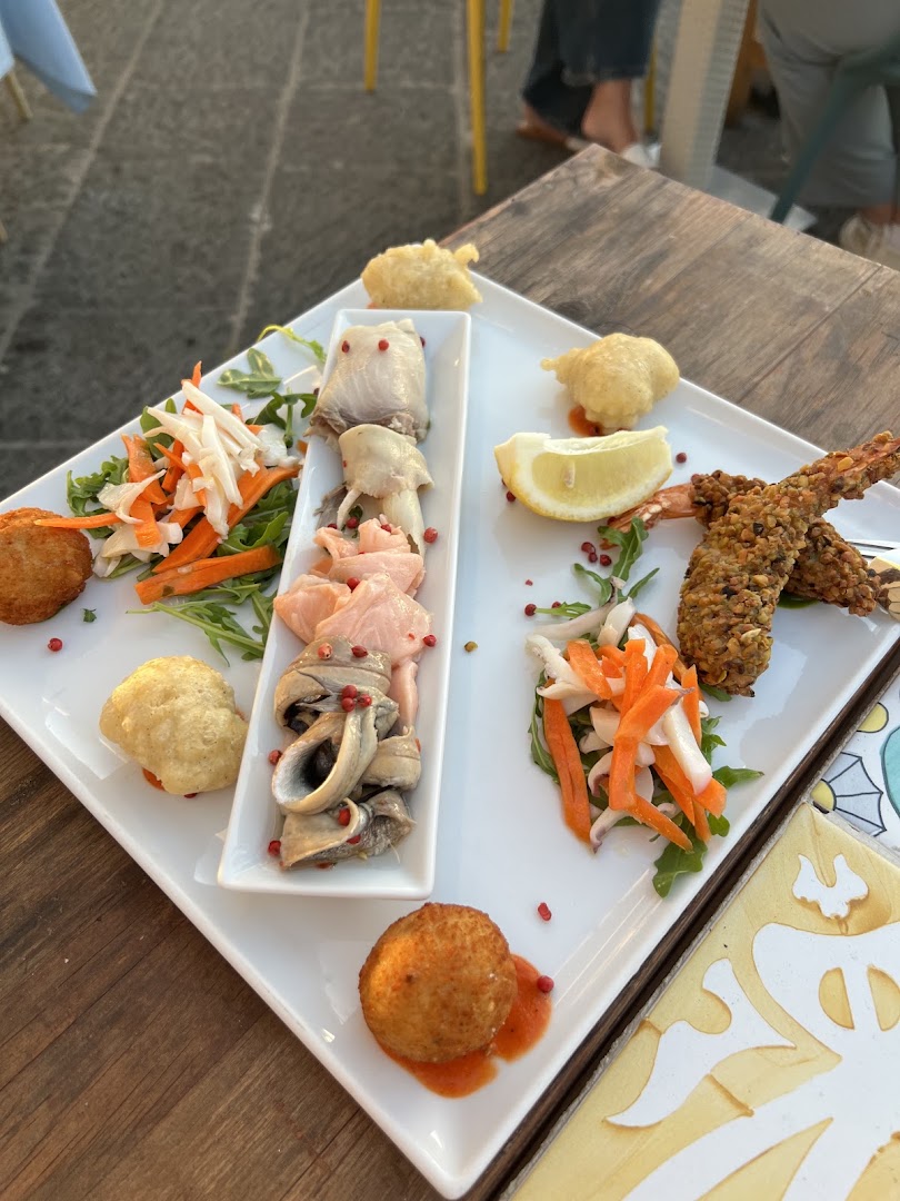 Da Luca ristorante pizzeria & Lounge bar porto di Forio