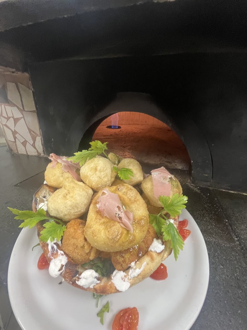 Da visuir Pizzeria-sfizio-panuozzo