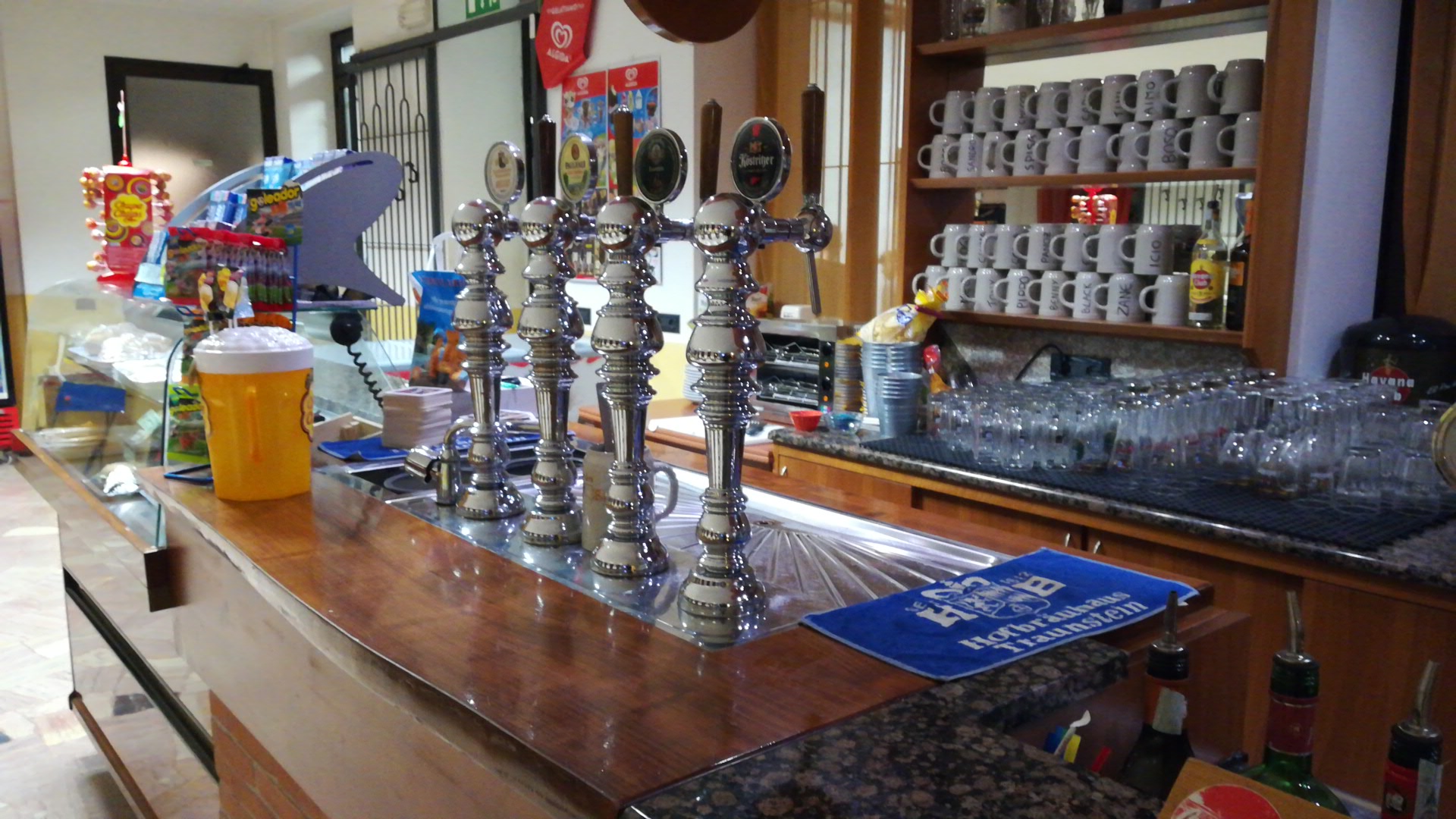 DaDa Bar snc, Giavenale