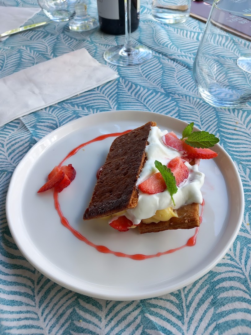 Dahlia bistrot sul lago