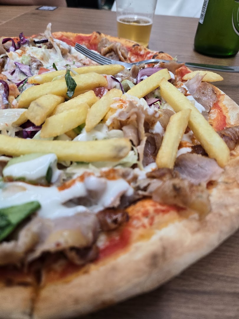 DAL BAFFO 3 Kebap Pizza