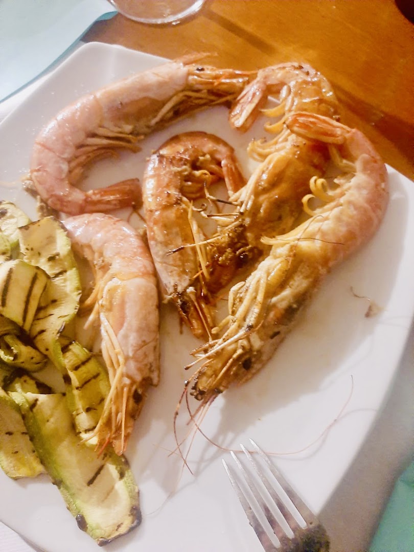 Dal Barracuda fish self service