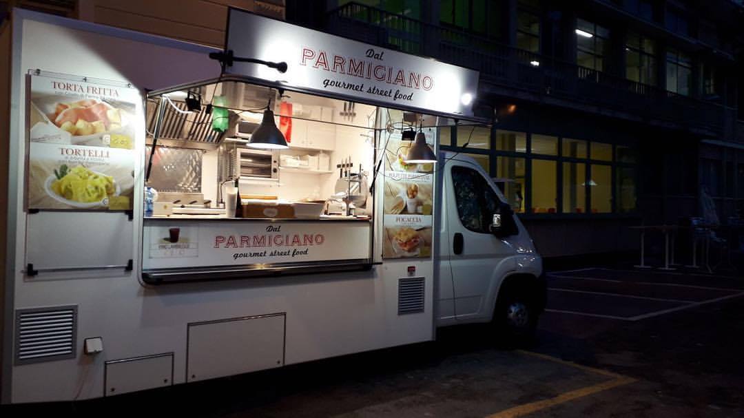 Dal Parmigiano - Gourmet Street Food