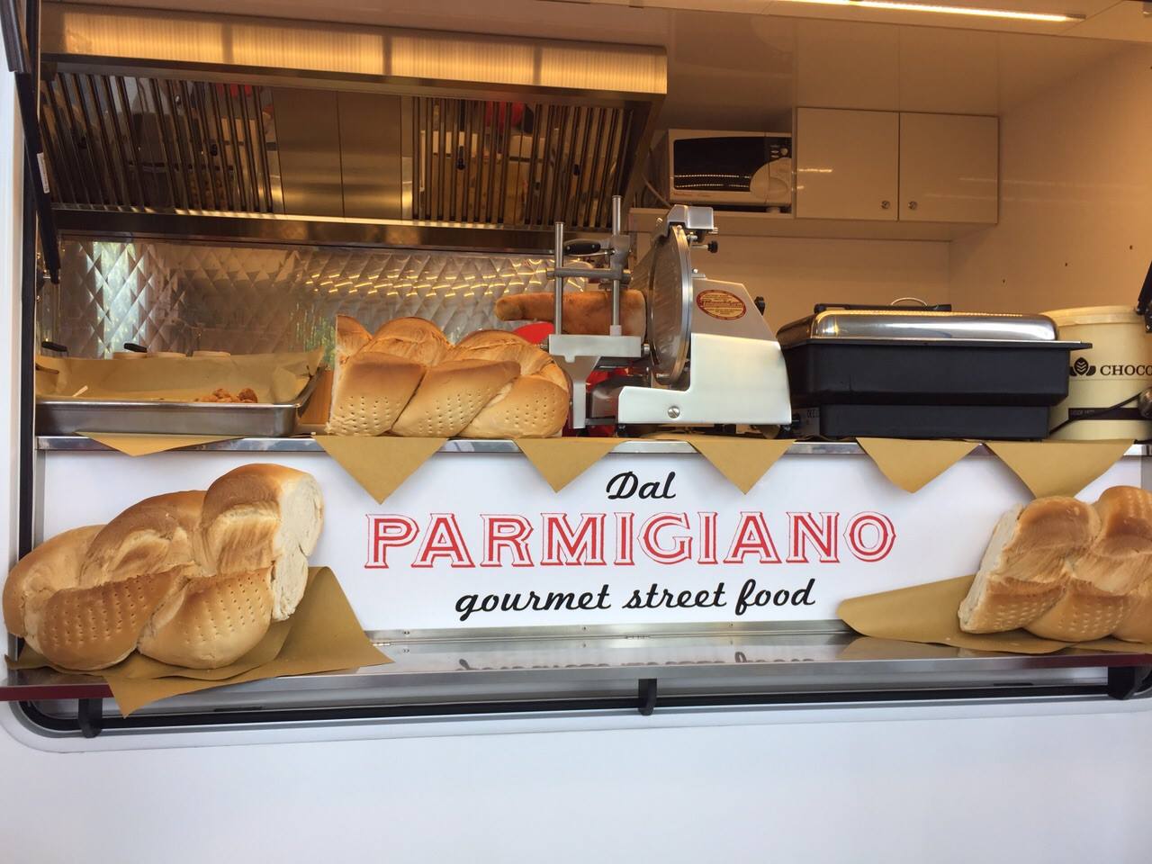 Dal Parmigiano - Gourmet Street Food