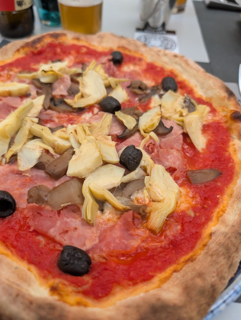 Dalì gintoneria & pizzeria