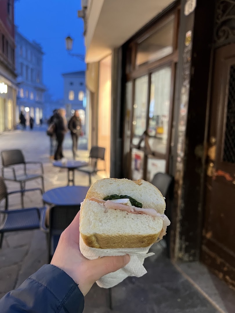 Dalla Zita