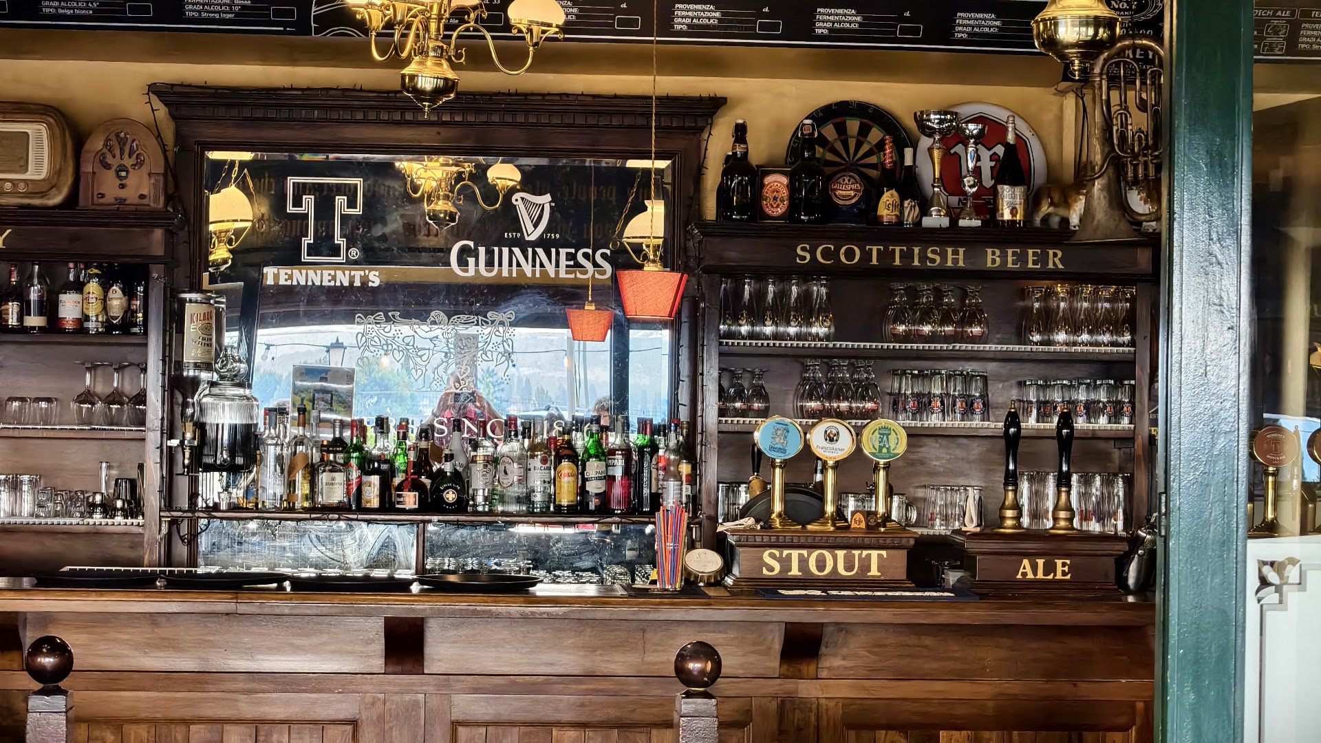 Dalton Brothers Pub