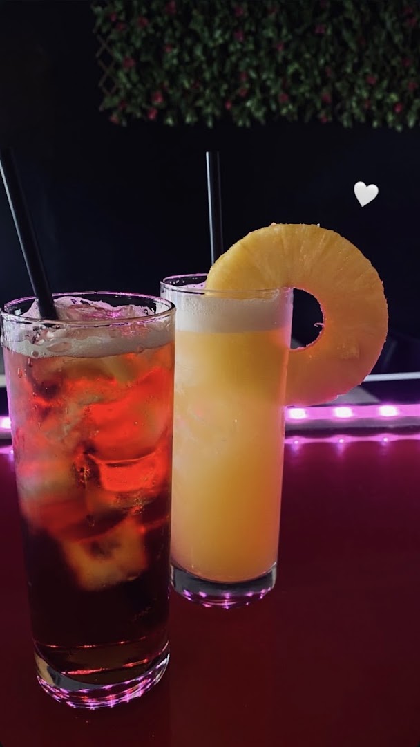 Dama lounge bar