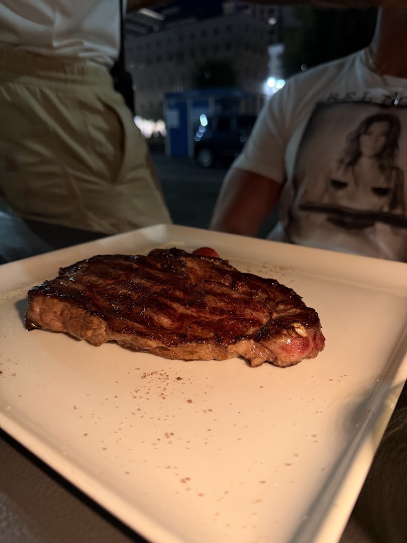 Dambo Beef And Grill, Napoli