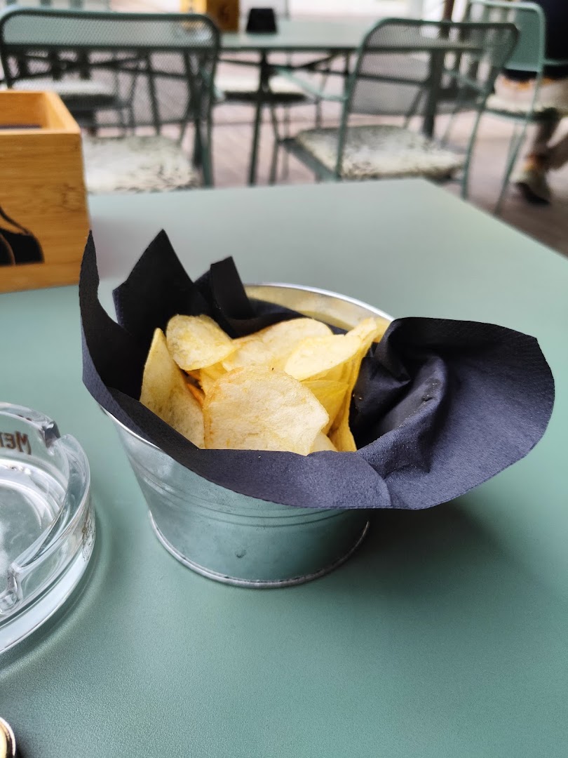 Dame cibo e vino