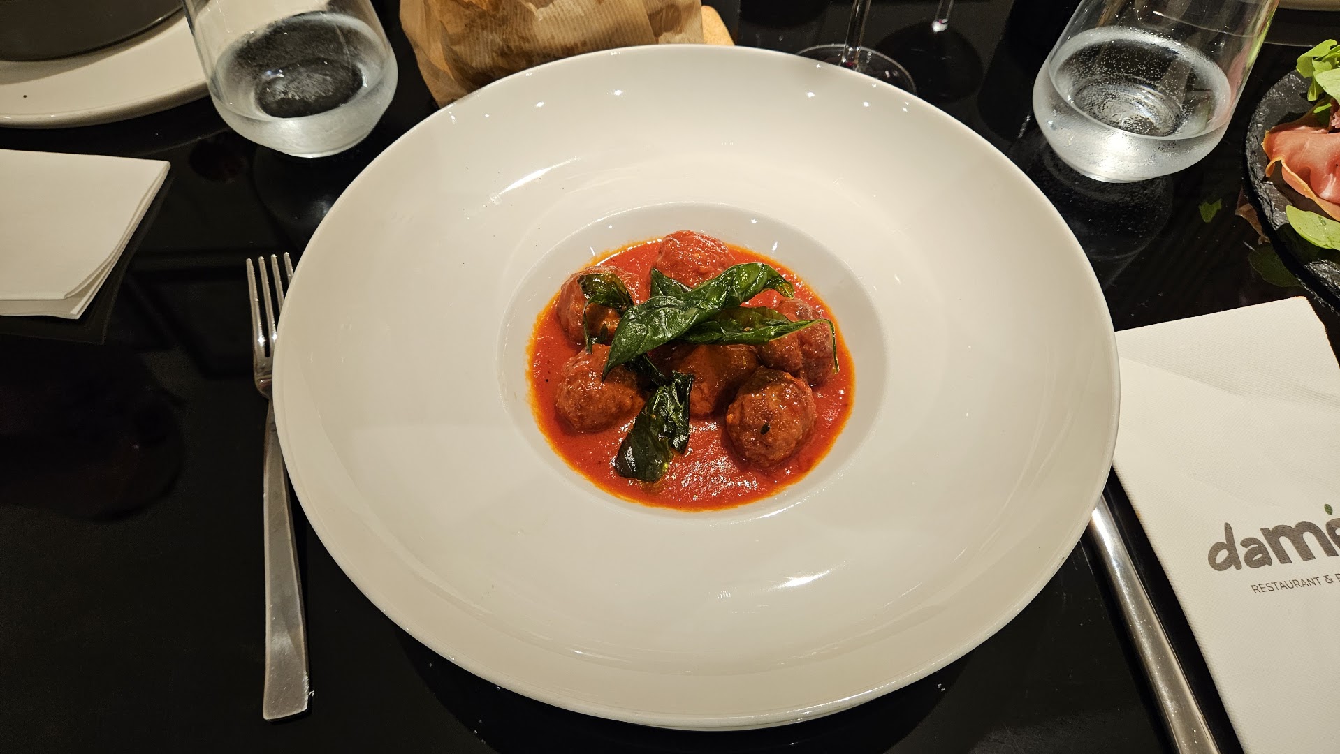 daMè Restaurant & Pizza