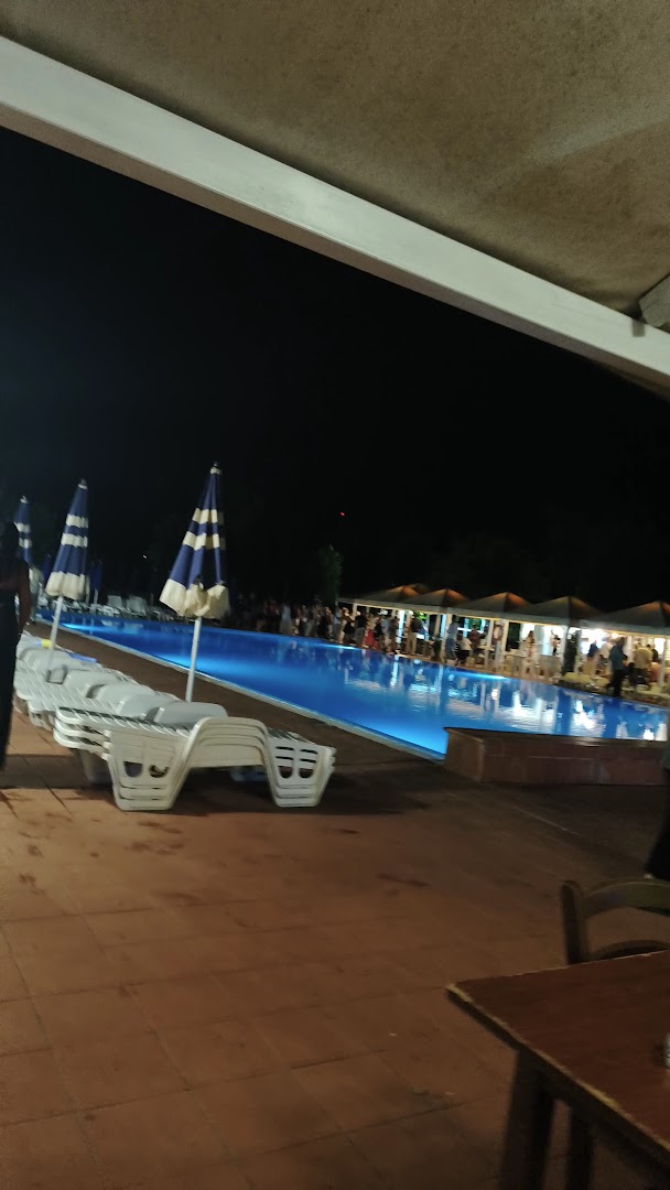 Dancing Il Malandrone Piscina risto-bar