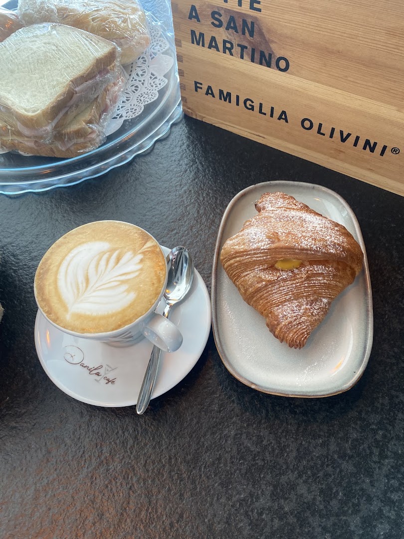 Danila cafe