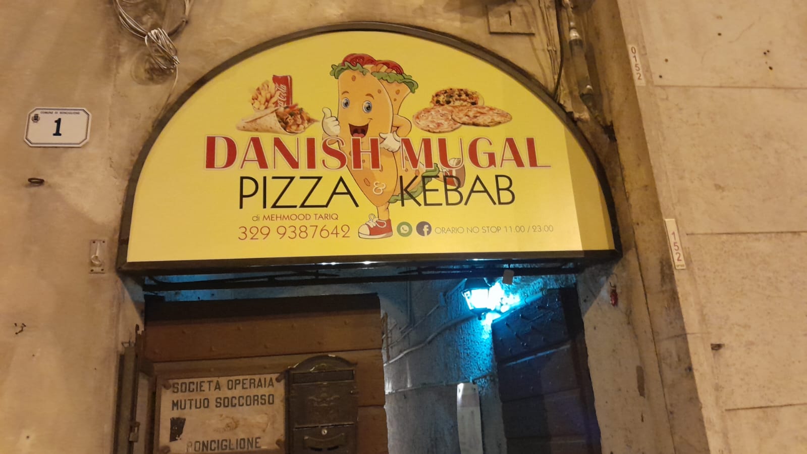 danish mughal pizza kebab, Ronciglione