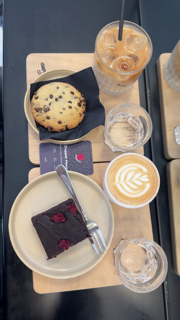 DAPPER Coffee | Specialty Coffee Bar