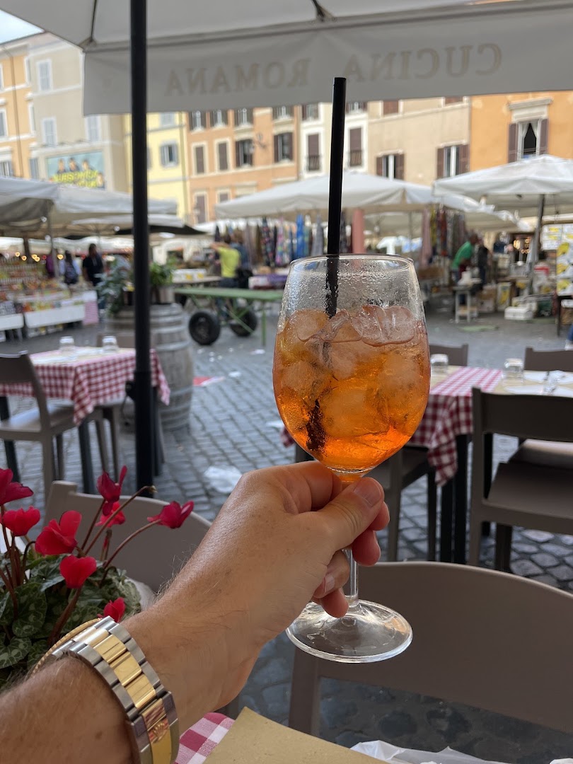 Dar Conte, Roma