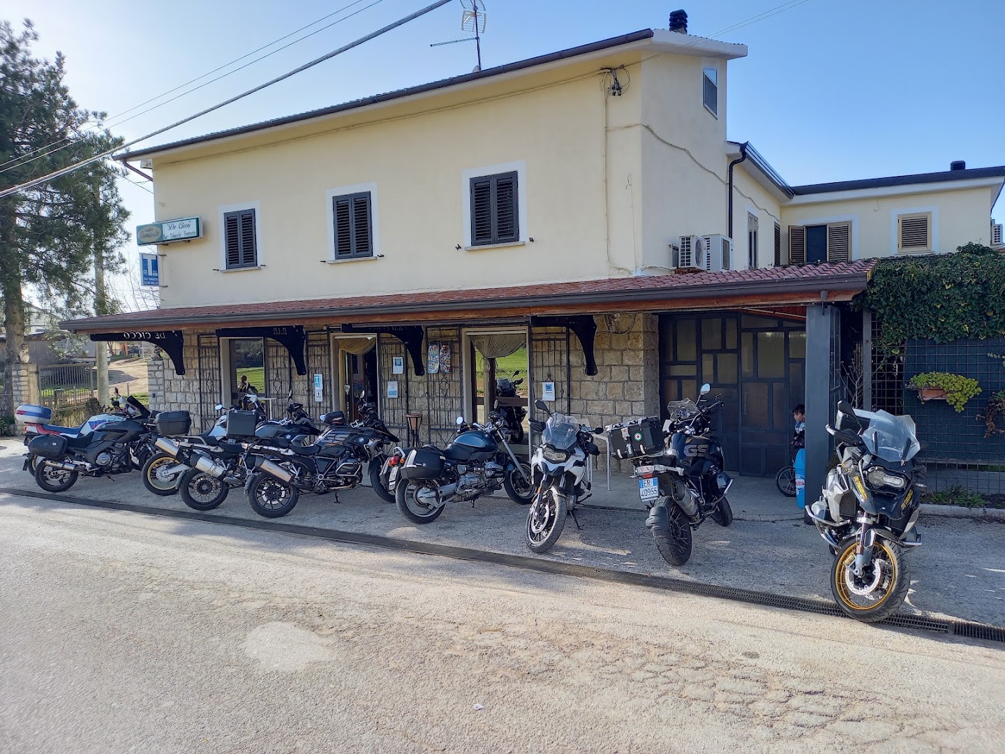 DE CICCO Trattoria Bar Pizzeria