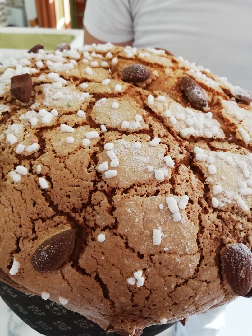 De Lucia Bakery