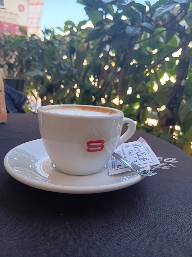 Dea Cafè, Bari