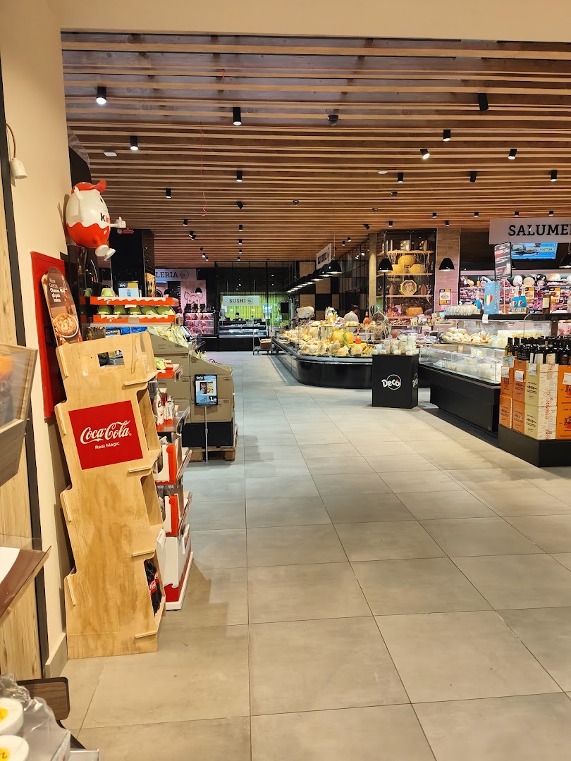 Decò SuperStore, Casoria