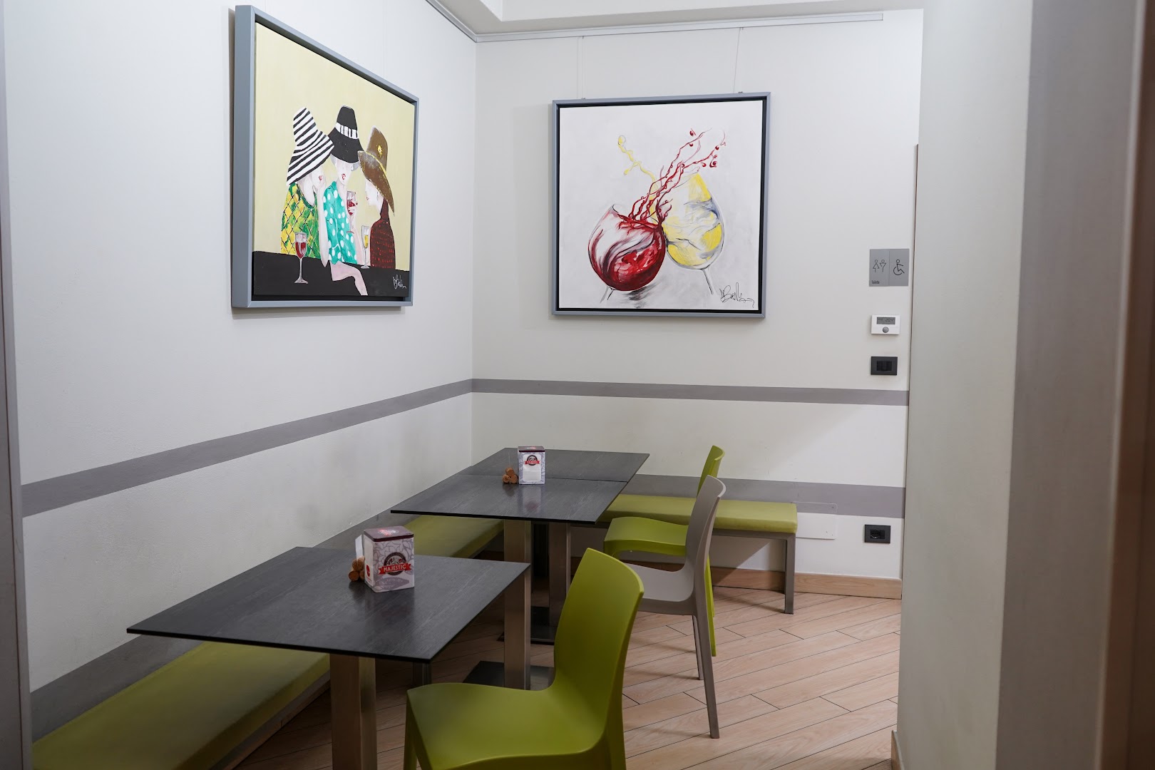 Dejavu Cafe