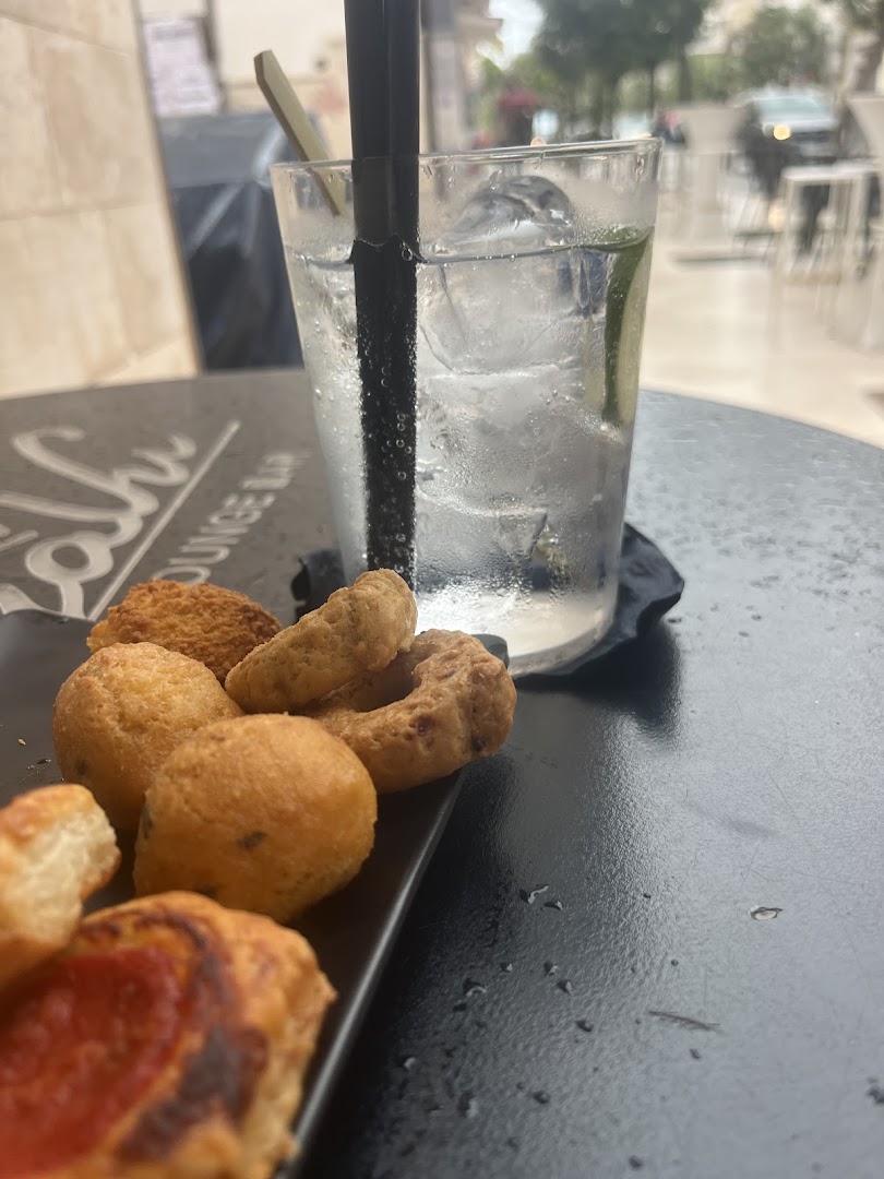 Dejavù Lounge Bar