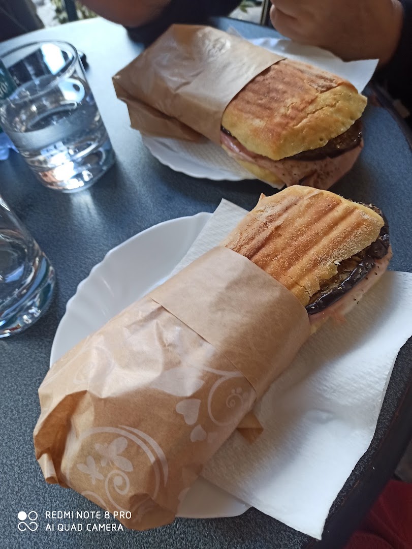 Delfín Bar