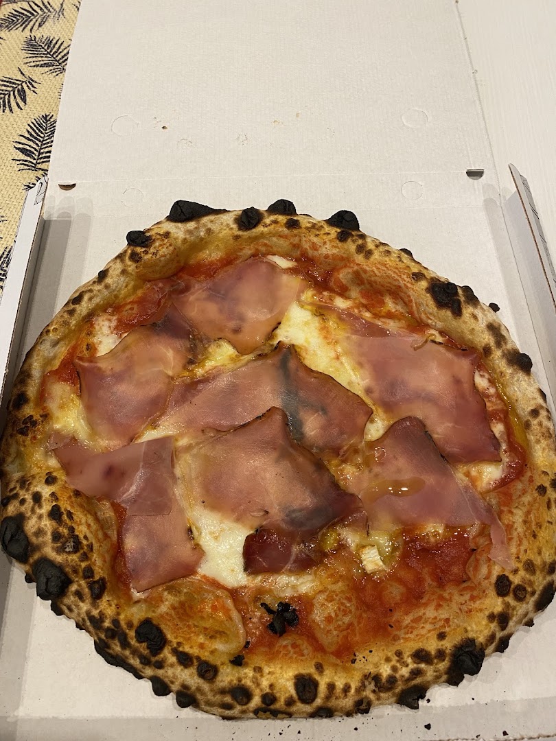 Delia's Pizza