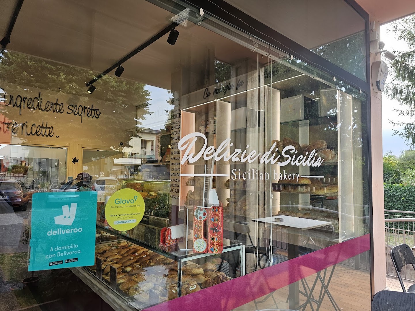 Delizie di Sicilia - Panificio - Prodotti tipici Siciliani - Pizza al trancio | Pizzeria